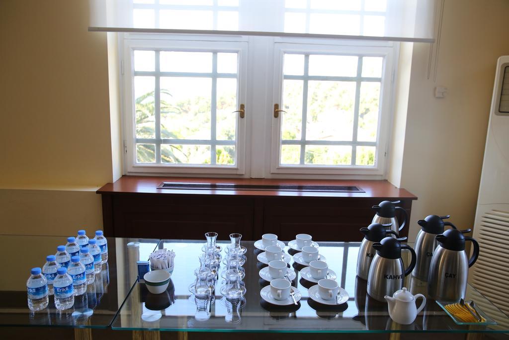 Merit Halki Palace Hotel Heybeliada Exterior photo