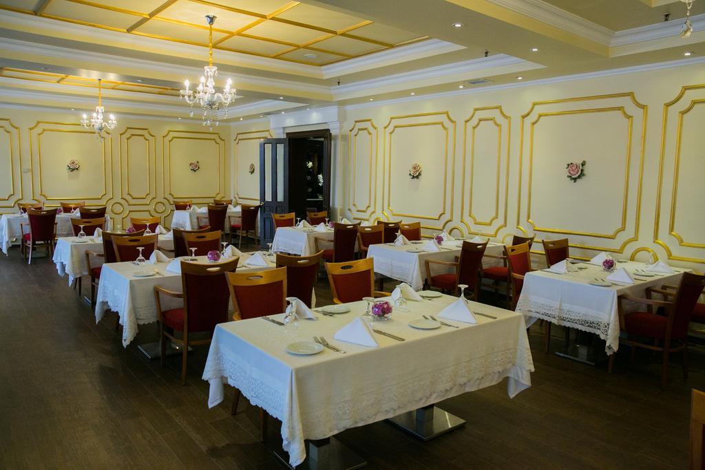Merit Halki Palace Hotel Heybeliada Exterior photo