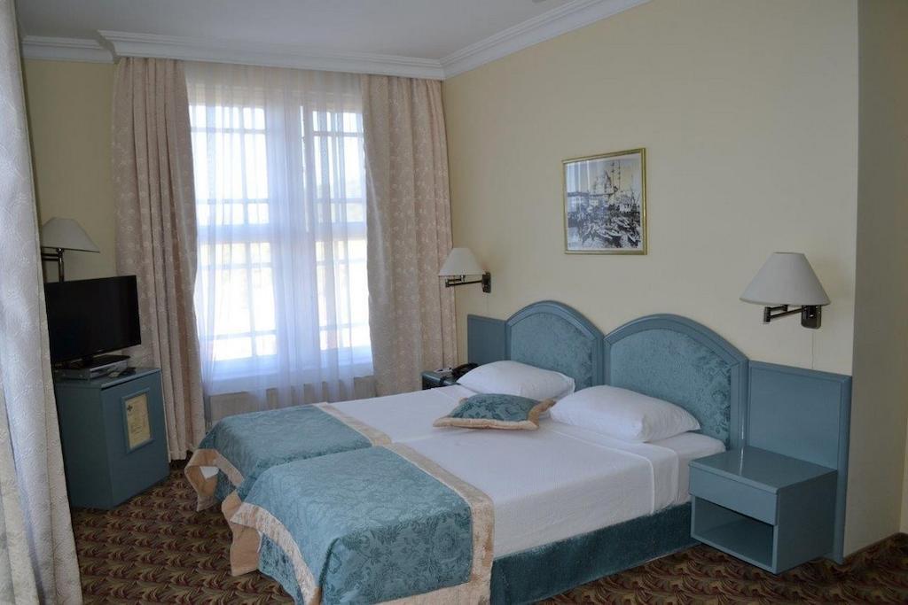 Merit Halki Palace Hotel Heybeliada Exterior photo